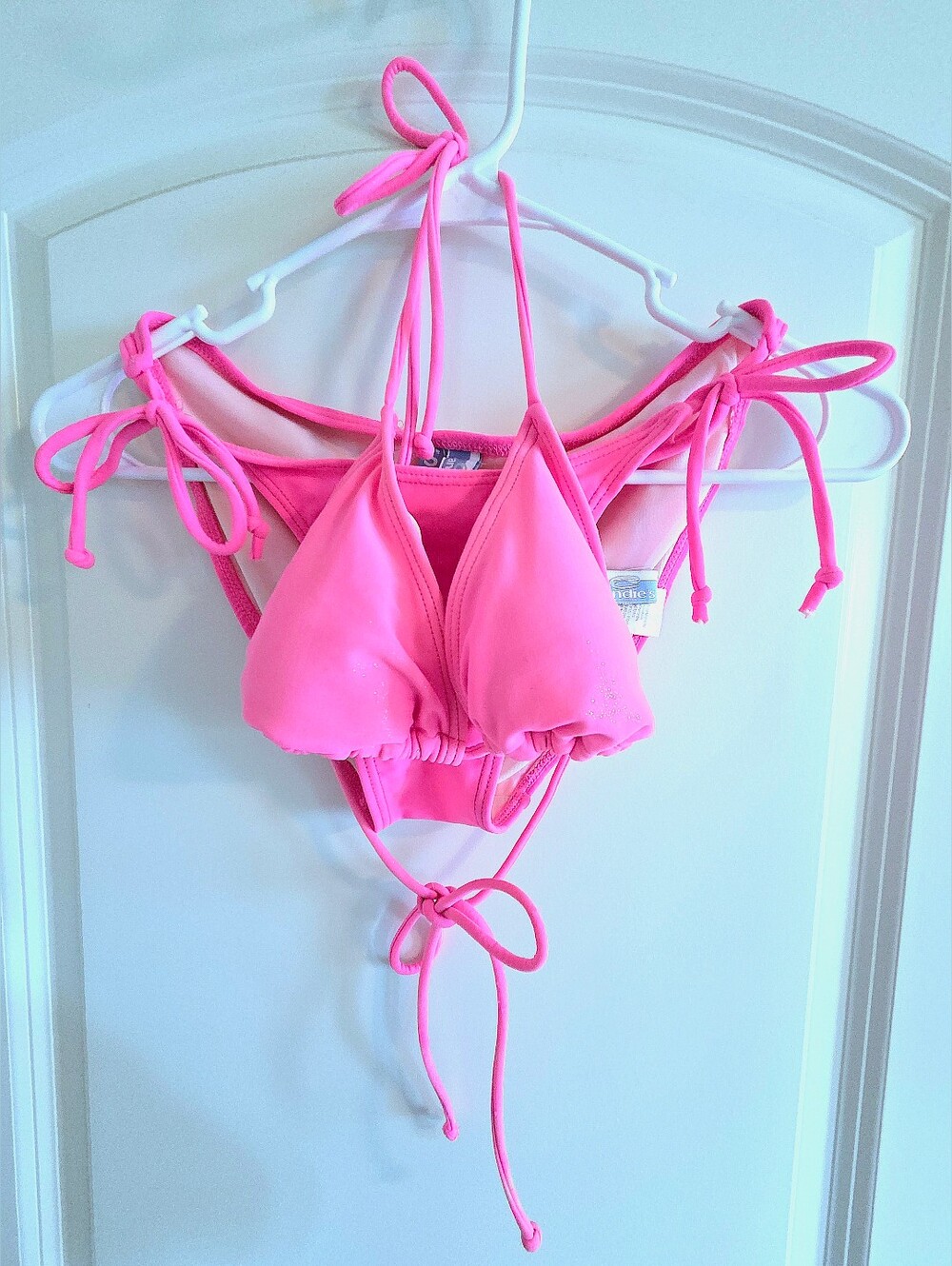 VTG Y2K Candie's Neon Pink Triangle Bikini Set RN# 75869 Top: Med, Bottom: Small